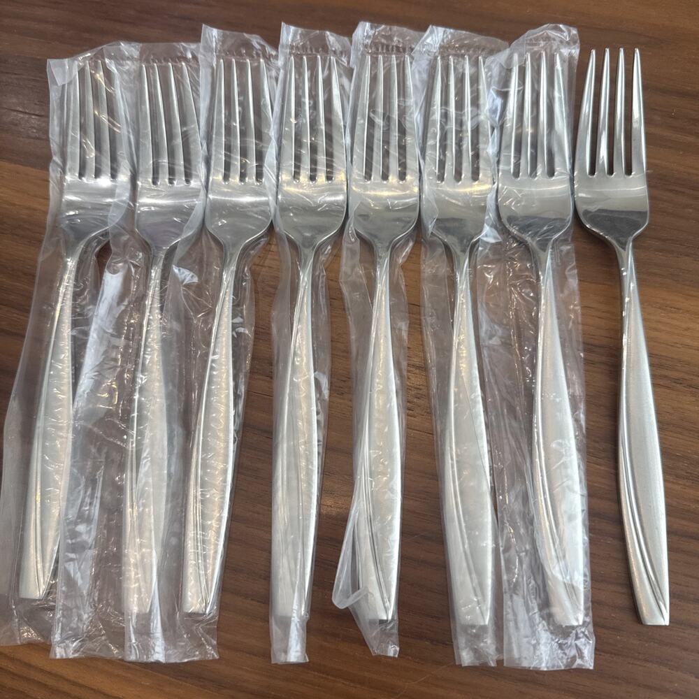 ONEIDA Stainless CAMLYNN Set Of 8 DINNER FORKS 8" Frosted Flatware Glossy Silver